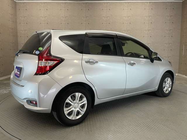 ★買取直販車輌も・・・★当店の買取車両をダイレクトに販売しているので、確かなお車をお買い得なお値段でご案内できるんです♪売るのも買うのもカーセブンはおトク♪当社だからできるご提案です。