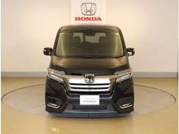 弊社は、車両本体価格に、整備代金が含まれております。納車時までにホンダの整備士がしっかりと点検整備をさせていただいておりますので、ご安心してお買い求めしていただけます。