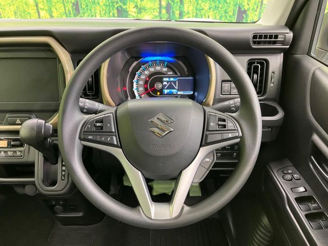 【ステアリングスイッチ】運転中、前方から目線をそらすことなく、オーディオ等の操作が可能な便利機能！安心＆快適なドライブを演出してくれます♪