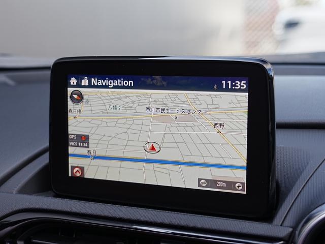 マツダコネクトの7インチWVGAディスプレイです。センターコンソールのコマンダーコントロールでの操作に加えて、タッチパネルにもなっていますので、画面にタッチしての操作も可能です。