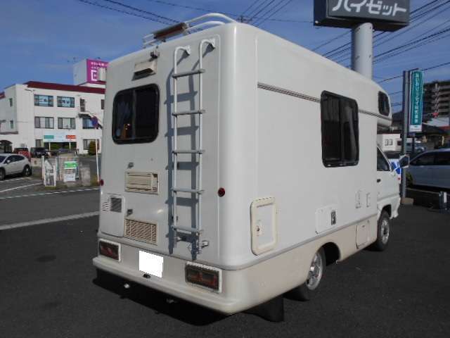 自社工場完備。お車購入後のメンテナンスも承っております☆アフターも当店にお任せ！！