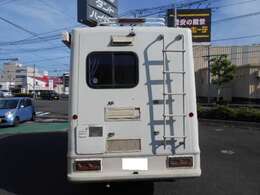 自社工場完備。お車購入後のメンテナンスも承っております☆アフターも当店にお任せ！！