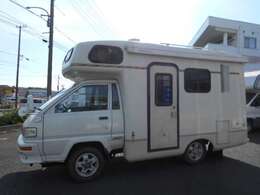 自社工場完備。お車購入後のメンテナンスも承っております☆アフターも当店にお任せ！！