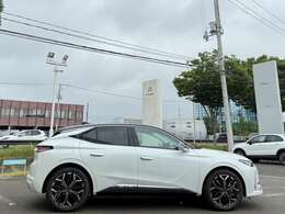 東北最大級の輸入車専門大型展示場！　展示場に無いお車も全国よりお探しいたします。