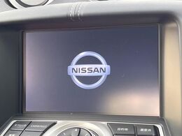 【メーカー純正ナビ】インテリアに溶け込むスタイリッシュな「専用設計」メーカーナビを装備♪視認性や操作性など基本性能にも優れ、より上質なカーライフをお楽しみいただけます。