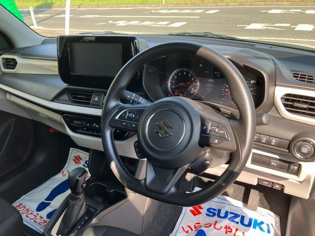 キーを回さなくても、スイッチを押すだけでエンジンが始動。
