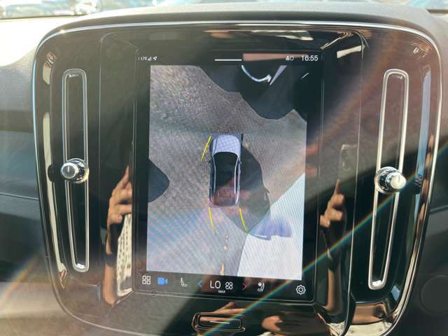 オンライン（ZoomやGoogleMeet）にてお車のご案内も可能です！”エンジンをかけてほしい！”や”車両状態の詳細を知りたい”など何でもお申し付けください！