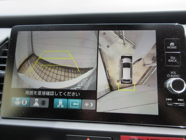 狭い道・見通しの悪い交差点・縦列駐車・車庫入れなども安心のマルチビューカメラシステム搭載です。運転時・駐車時の困った場面で心強い味方になってくれます。