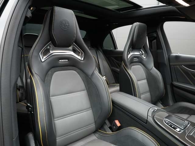 全国納車昨年400件以上の実績が御座います！遠方のお客様、現車確認が出来ないお客様にも、当店レクサスプロスタッフが、出来る限りサポート致します！ご不安な点があれば、お気軽にお問合せ下さい♪