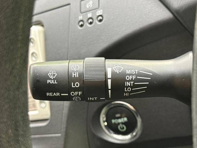 国産車から輸入車まで多様なお客様のニーズのお応えできるように、全国規模で豊富な在庫展開！車のことならWECARSへ！