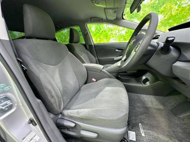 「この車の写真をもっと見たい」「状態が気になる」「この装備はついている？」どんな小さな疑問でもお気軽にお問い合わせください！