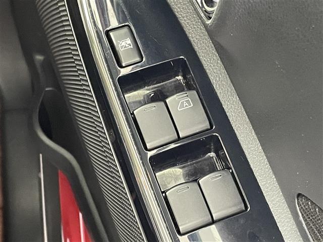 【窓操作部】軽い力で、窓を開けたり閉めたりすることができます！掲載箇所以外にご希望の写真がございましたら、お気軽にお問い合わせ下さい！メールや郵送でお送りさせていただきます。