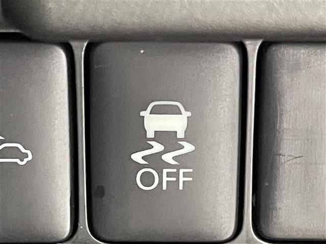 【運転席操作部】快適なドライブを楽しむための機能が装備されています！運転席から触れるので、使いやすいです！除菌プランいれていただくと、さらに清潔で安心していただけます！