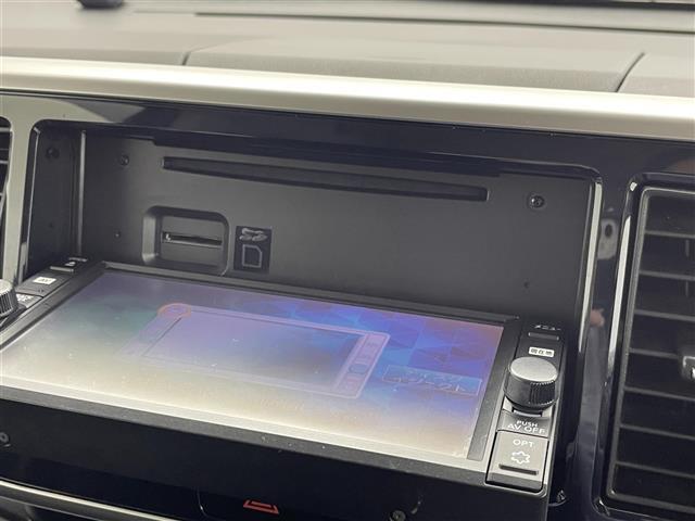 【グローブボックス】車検証ケースや、日頃使う小物類の収納に便利ですね！◆ご来店予約受付中！無料の来店予約は【来店予約をする】ボタンから！◆