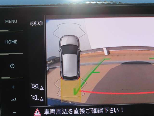 FRセンサーにより障害物などを検知してディスプレイで距離や位置を表示して駐車時の安全な操作をサポートするオプティカルパーキングシステムを装備しています☆