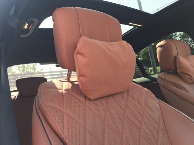 車体も内装もピカピカに磨き上げています！美しさと低価格が売りの当店に是非お越しください！