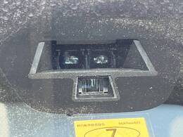 【スズキ　セーフティサポート】走行中に前方の車両等を認識し、衝突しそうな時は警報とブレーキで衝突回避と被害軽減をアシスト。より安全にドライブをお楽しみいただけます。