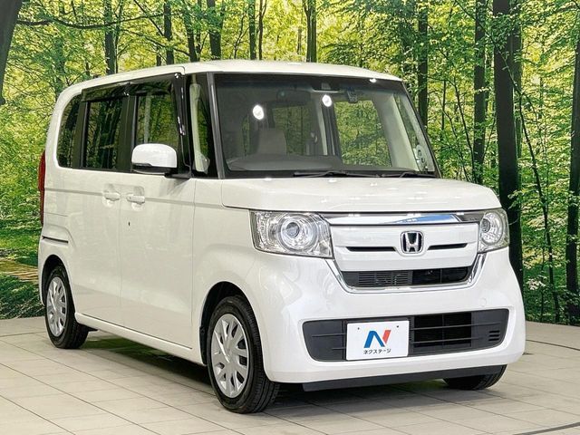 大好評のボディコーティング「弾スプラッシュコート」もご納車までに施工可能。通常のガラスコートと異なる、耐久年数6年の無機質ガラスコーティングが、ボディをキレイな状態に保ってくれます。