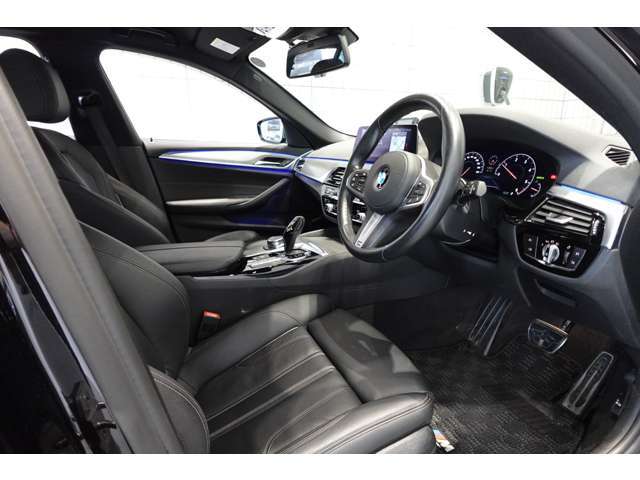 BMWらしい、シンプルですが直感で使いやすい内装デザインです☆お問合せフリーダイヤル（0078-6002-498412）またはBPS城東鶴見06-6933-6600迄お待ちしております。
