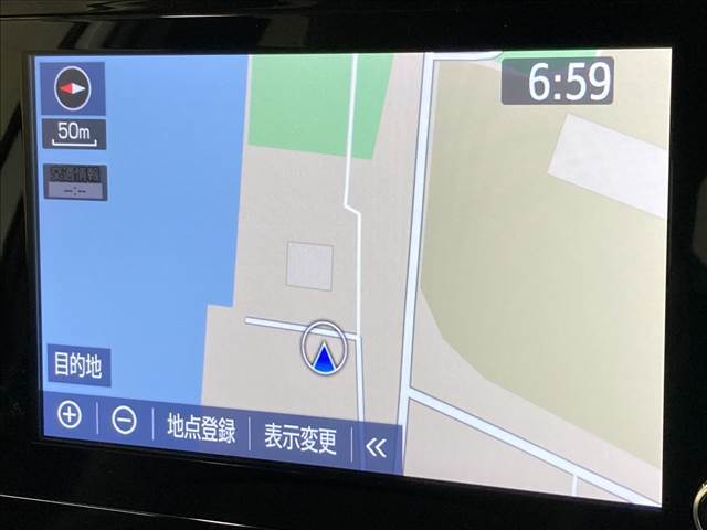 【純正ナビ】一体感のあるナビは、高級感ある車内を演出してくれます。Bluetooth再生などオーディオ機能も充実しておりますので、運転もより楽しめます♪