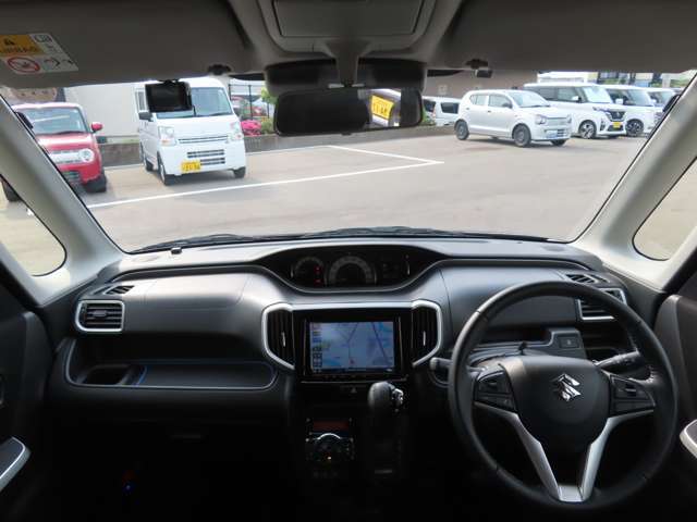 視界が広く前方が見やすいので運転もしやすいです！！交差点等での右折時・左折時に歩行者も見やすいです！！