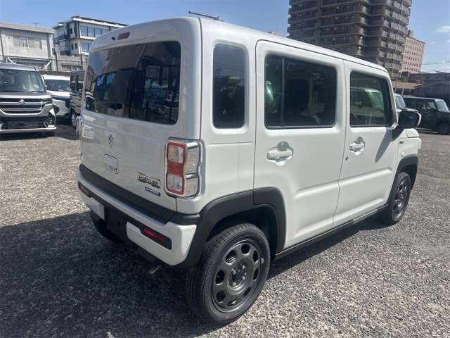 右斜後ろです！