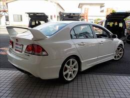 ワンオーナー☆禁煙車☆フルノーマル車☆純正ナビ地デジTV☆Bluetooth☆ETC☆無限フロントアンダースポイラー☆ブレンボキャリパー☆純正18AW☆HID☆プッシュスタート☆保証書☆取説☆
