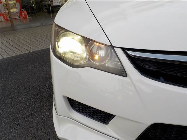 ワンオーナー☆禁煙車☆フルノーマル車☆純正ナビ地デジTV☆Bluetooth☆ETC☆無限フロントアンダースポイラー☆ブレンボキャリパー☆純正18AW☆HID☆プッシュスタート☆保証書☆取説☆