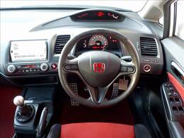 ワンオーナー☆禁煙車☆フルノーマル車☆純正ナビ地デジTV☆Bluetooth☆ETC☆無限フロントアンダースポイラー☆ブレンボキャリパー☆純正18AW☆HID☆プッシュスタート☆保証書☆取説☆