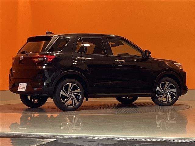 ■□■□■ 在庫車のほとんどは、オートオークションもしくはディーラーさんから購入したものなので、品質も保証されています！！ もちろん全車修復歴無車です♪  ■□■□■