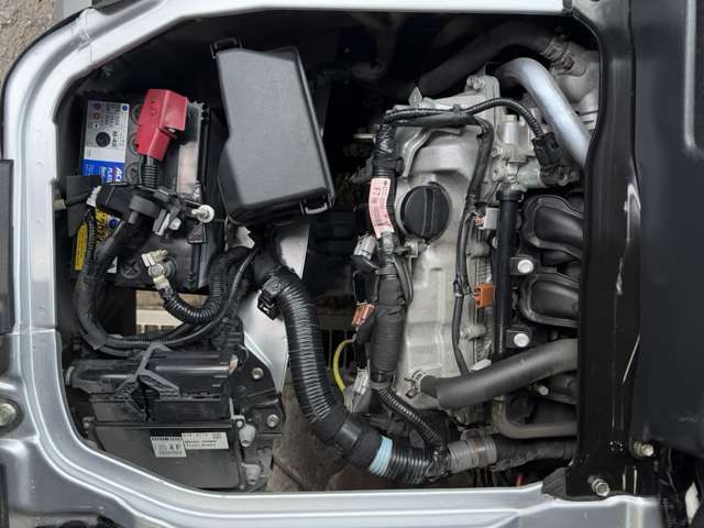 エンジンルーム公開！