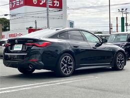 【　外装エクステリア　】現車の確認はお電話で在庫のご確認の上、是非ご来店くださいませ！ご来店の難しい方は店舗スタッフがお電話やメールで詳細をお答えさせて頂きます。