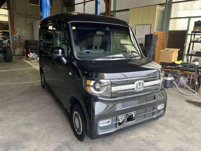 ホンダセンシングやナビスペシャルパッケージなど快適装備並びに安全装備も充実しておりお買い得なオススメの1台です。