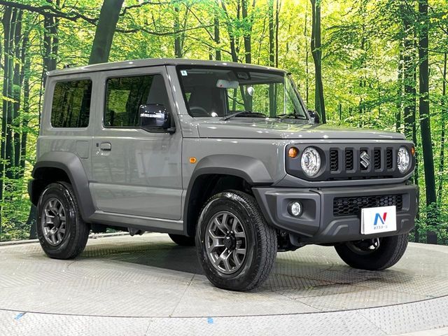 大好評のボディコーティング「弾スプラッシュコート」もご納車までに施工可能。通常のガラスコートと異なる、耐久年数6年の無機質ガラスコーティングが、ボディをキレイな状態に保ってくれます。