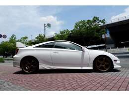 出来る限り新品用品や新品部品を使ってドレスUPし、センス良く決まった車作りを目指しています。