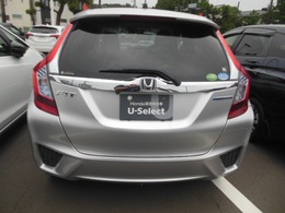 Honda認定中古車はU-Select保証1年付きで、有料で最長5年まで延長可能です。またU-Select　Premium保証の中古車は無料保証2年付きで、有料で最長5年まで延長可能です。