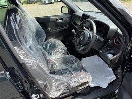 中古車にもボディーコーティング施工できます。一度ボディを磨いてから施工しますので、光沢のある綺麗な状態でお乗りいただけます。お気軽にご相談下さい。