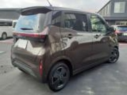 納車前には点検整備をさせていただいております。走行距離無制限のワイド保証付ですので、購入後安心してお乗り頂けます。