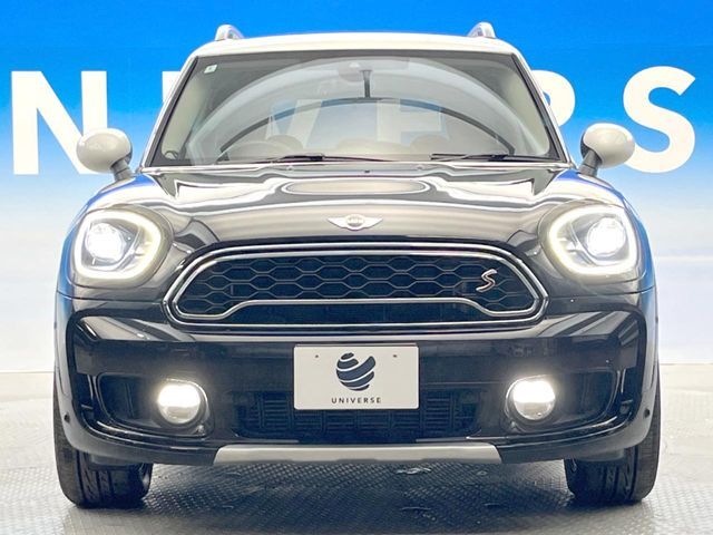 ●ご覧の通り綺麗な状態を維持しているお車ですが、小さなキズの状況や他の箇所のお写真もお送りできます。ご遠方の方でも安心してご検討いただける様、お客様のご希望に応じて出来る限りご対応させていただきます。