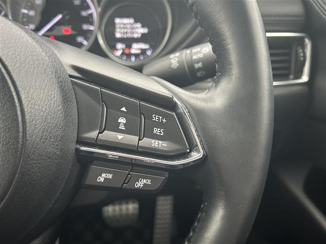 こちら運転席周りの操作部分・装備の写真になります。各部しっかり動作の確認をしておりますので、ご安心だくさい。また、第三者機関の鑑 定書もありますので、そちらも併せて、ご確認いただければ幸いです！
