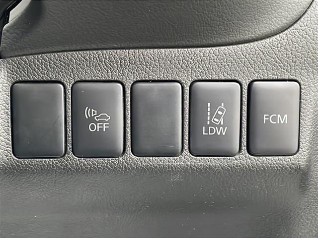 【運転席操作部】快適なドライブを楽しむための機能が装備されています！運転席から触れるので、使いやすいです！除菌プランいれていただくと、さらに清潔で安心していただけます！