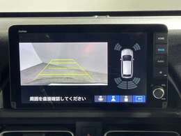 【バックモニター】後ろのカメラの映像をモニターに映し出すことができます！後方の見えない死角や、障害物との距離感をしっかり確認することができます！駐車が苦手な方におすすめです。