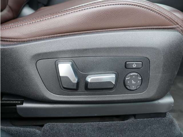2003年創業、累計販売台数10，000台を突破！今後もより多くのお客様にBMWの駆け抜ける喜びをお届けできるよう努めてまいります。