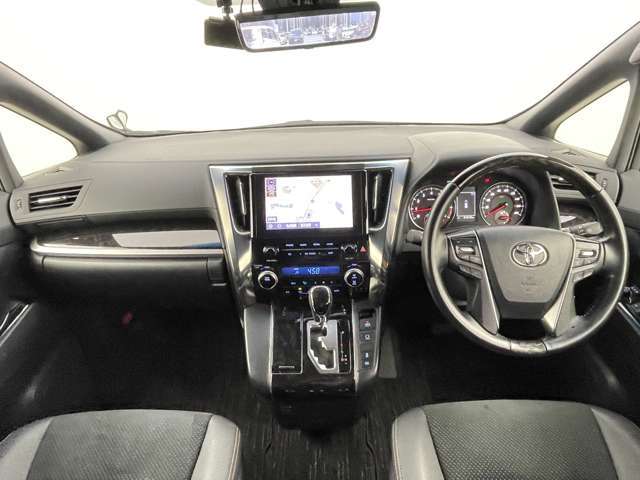 ガリバー千葉ニュータウン店は千葉県印西市にございます。国道464号線沿い、北総線印西牧の原駅前にございます。展示車約300台の千葉茨城エリア有数の中古車展示場です。全車両試乗可能♪