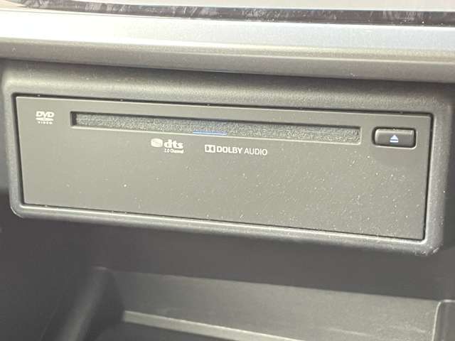 【快適装備】快適なドライブを楽しむため、いろいろな機能が搭載されています。使い方や機能はスタッフが丁寧にご案内いたします。