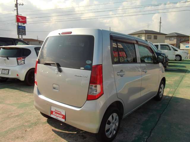 【安心保障価格】責任を持ってお客様にお渡しするために努力を重ねております。ただ安いだけではなくお客様に安心して乗って頂きたいのでメカニックや自社工場、保証も充実しております。