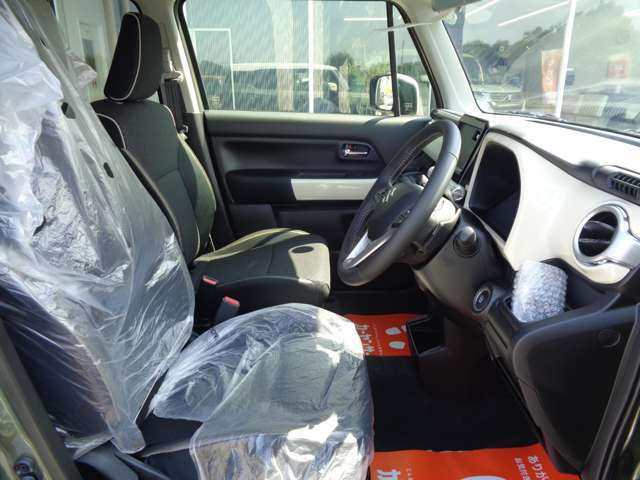 当店の車両は全車内装、外装クリーニングしています、また納車時の洗車渡しを実施しています！