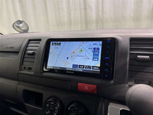 ナビゲーション付なので、何時何処でも行きたい場所へ。　ナビって無くて良いかなと思っていても一回使うと手放せませんよね。