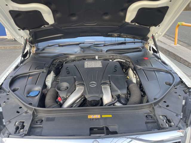 V8ツインターボ