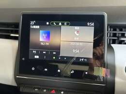 Bluetoothで携帯を接続できるのでお好みの音楽を聴きながらのドライブができます。